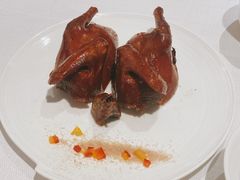 玻璃皮润烧乳鸽皇-北京厨房(SKP店)