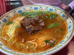 -金杨拉面王小吃面馆·牛三宝面·红烧牛肉粉