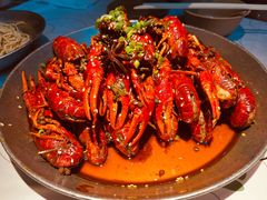 -巴厘龙虾·榜首油焖大虾(音乐学院·沿江酒馆店)