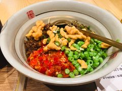 -呼啦面馆·头牌豌杂面(建新东路店)