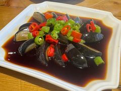 -艾尼巴億餐厅 Aini Bayi Restaurant(曲阳路店)