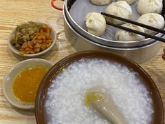 白粥-桐香园小笼包(百井坊巷店)