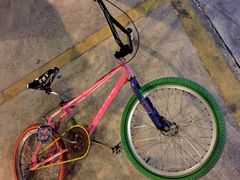 -席娜卡琳火车铁道夜市