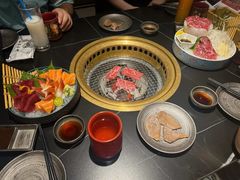 -山川小町·极番烧肉(新地假日广场店)