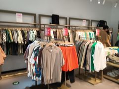 -URBAN REVIVO(北京斯普瑞斯奥特莱斯店)