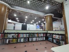 -荔湾区图书馆(周门馆)