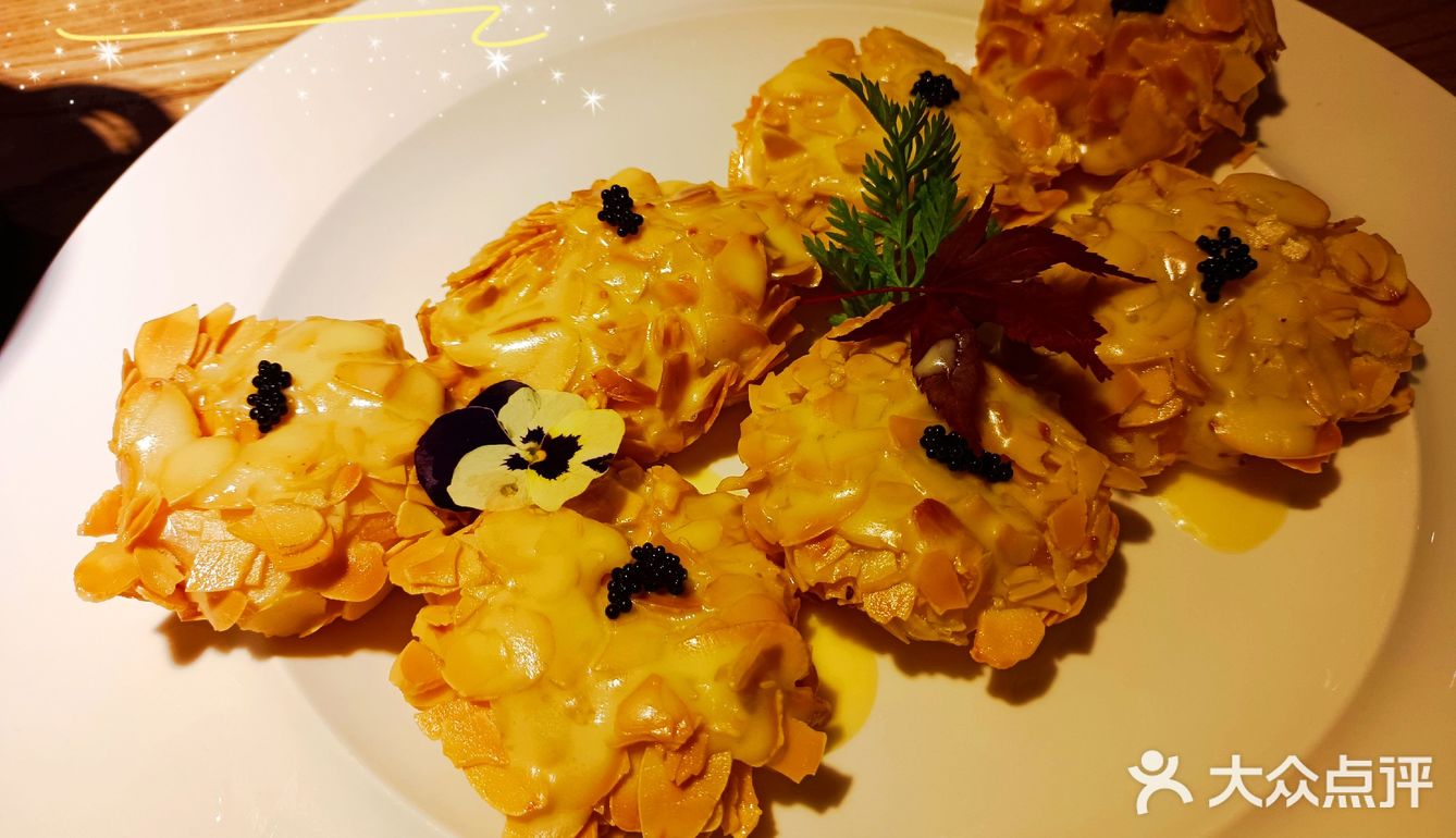 郑州探店｜古玩城旁融合餐厅古色古香