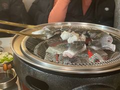 -围炉肉舍•炭烤活鳗•丹东海鲜烤肉(步行街店)