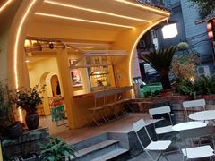 -正南齐北·老街糯米团(洪崖洞店)