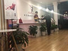 -红舞鞋舞蹈教育(近江校区)