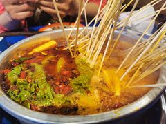 -马路边边串串香(延庆环球新意广场店)