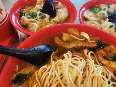 -易记皮肚面(明瓦廊店)