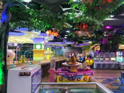 -菲菲羊乐园(临平银泰城店)