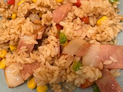 培根鲜露虾仁炒饭-红小满休闲餐厅(十全街店)