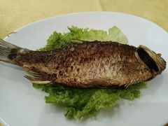 香茅草烤鲫鱼-蝴蝶泉宾馆-中餐厅