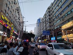 -正宁路小吃夜市
