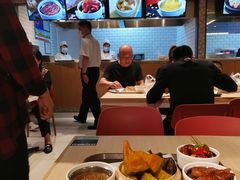 -远大美食广场(远大购物中心店)