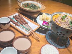 -娜仁图雅蒙古美食村(33小镇店)