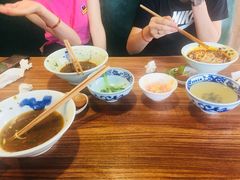 -兵哥豌豆面(雅颂居店)