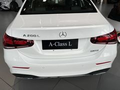 -宁波之星奔驰4S店(海曙店)