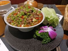罗勒叶牛肉碎-象神泰国菜