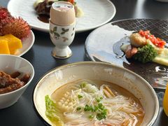 -三亚亚龙湾瑞吉酒店·宴悦Driftwood·游水海鲜·牛排·草坪·私人定制