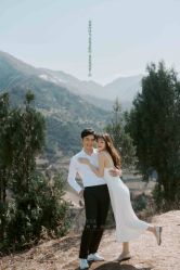 -雪中彩影婚纱摄影·微光艺术中心