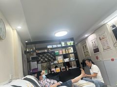 -爱脊康新中式推拿(江汉路步行街店)