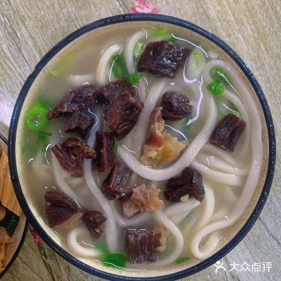阿度沁肉干面(南达汗花园店)