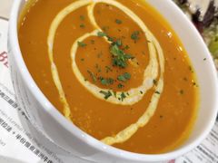 南瓜浓汤-HELLO 27 意面·沙拉·帕尼尼