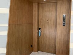 -上海滴水湖皇冠假日酒店