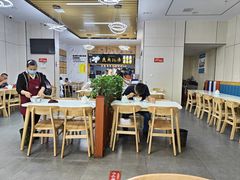 大堂-陆元丰·兰州纯汤牛肉面(自强西路店)
