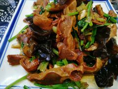 -八两八金·莱芜特色炒鸡(市南漳浦路店)