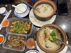 螃蟹鲜虾粥-适口餐厅砂锅粥(公信路总店)