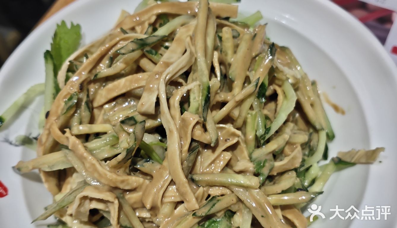 水饺还是喜家德的好吃，尤其大虾的水饺，最爱