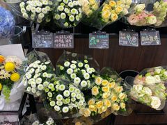 -优衣库(深圳万象天地旗舰店)