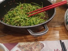 生焖豆苗-黄泥岗·地道湖北菜(奥特莱斯店)