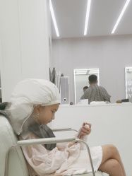-PE SALON