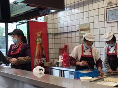 -小姜锅贴(凤凰街店)