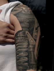 手臂-PinooTattoo皮奴刺青纹身设计总部