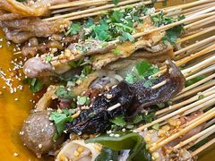 -上上签·冷锅串串(六灌路店)