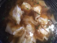 野荠菜鲜肉馄饨-南小馆(迪士尼小镇店)