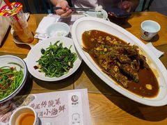 -黄泥岗·地道湖北菜(奥特莱斯店)