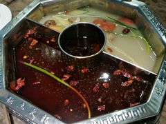 -佬土鹅肠火锅(中建大观店)