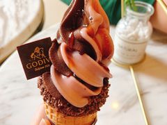 双拼软冰淇淋-GODIVA(景枫中心店)