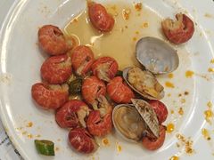 -金马门国际美食百汇(珞喻路店)