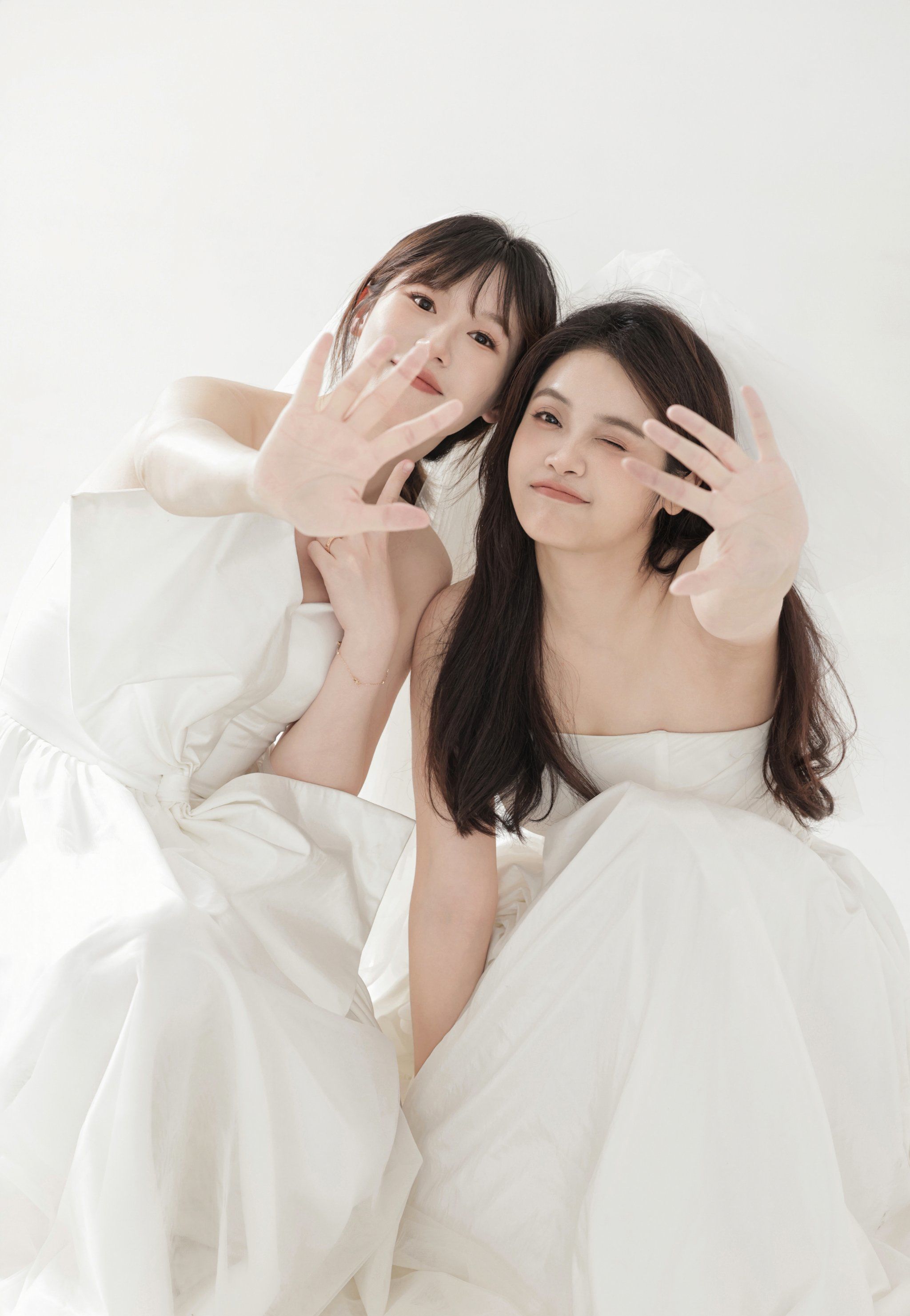 呐,我俩天下第一好!无锡婚纱闺蜜写真