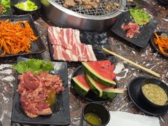 -啊美丽炭火烤肉(滑翔一店)