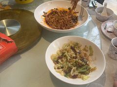 -阿瓦山寨·湘菜现炒·剁椒鱼头王(咸阳总店)