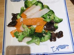 -小六汤包(亚欧店)